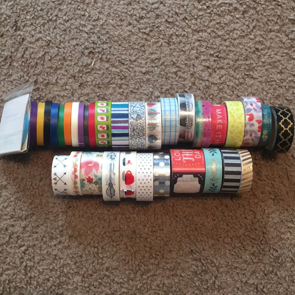 LOT OF WASHI TAPE